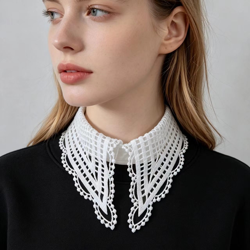 Lady White Ruffled False Colla - огляд і ціна Embroidery