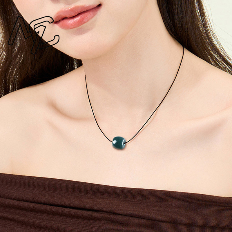 Natural Myanmar Emerald Deep B - огляд і ціна Beading